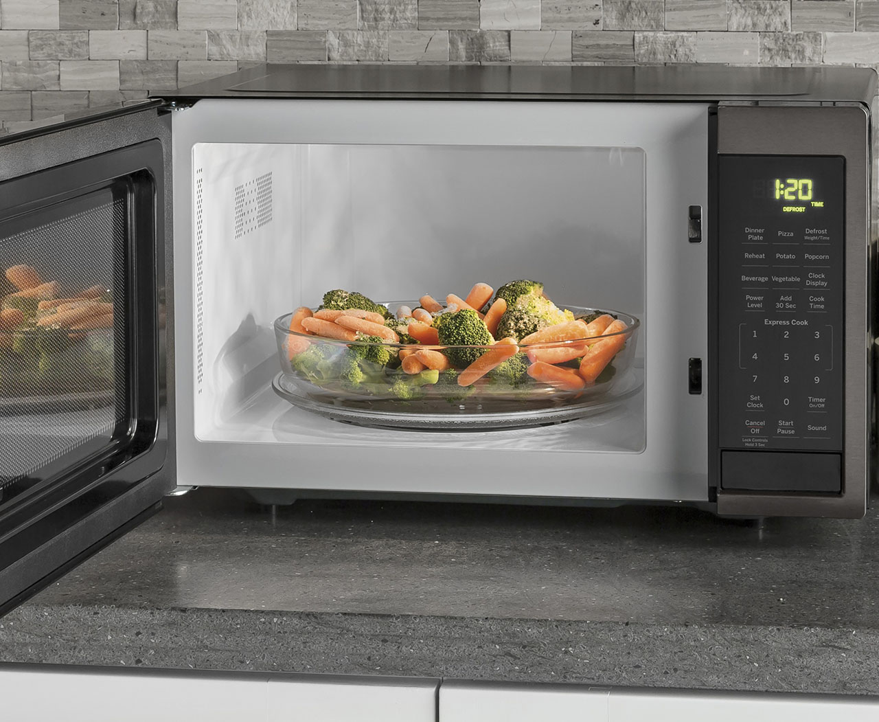 microwave oven preserve more nutrients